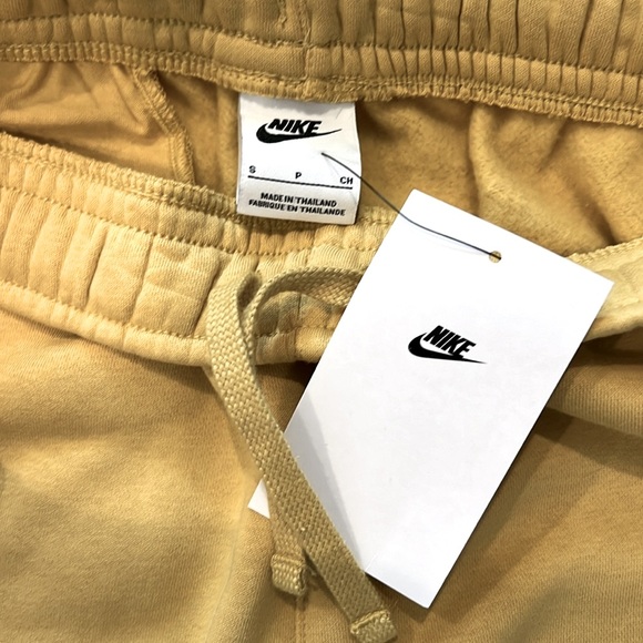 Men’s Nike joggers. - Picture 5 of 5